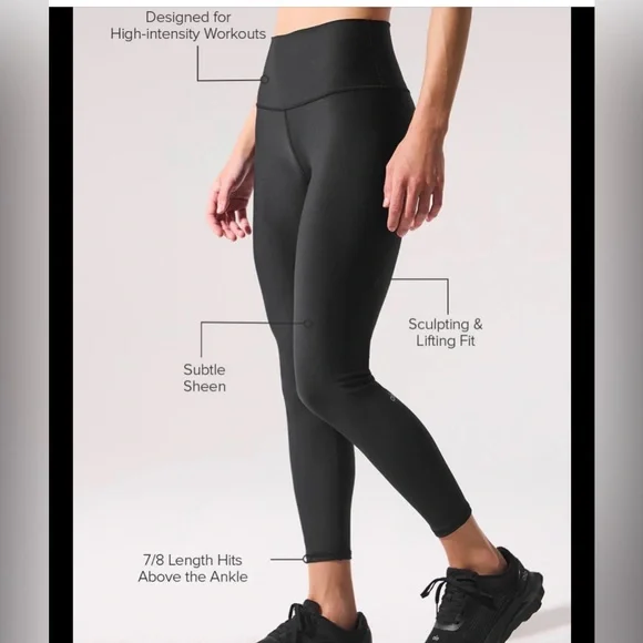 Like new ALO Yoga High-Waist Airlift Leggings- black, XS - Picture 2 of 7